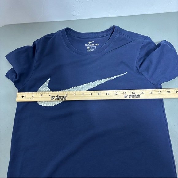 The Nike Tee Athletic Cut Dri Fit Navy Blue T Shirt Short Sleeve Men's Small - Picture 7 of 8